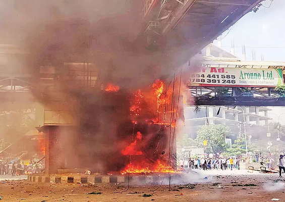 পুলিশের স্থাপনা ঘিরেই বেশি হামলা