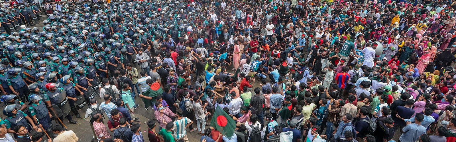 তুমি কে আমি কে, রাজাকার রাজাকার, কে বলেছে কে বলেছে স্বৈরাচার স্বৈরাচার’